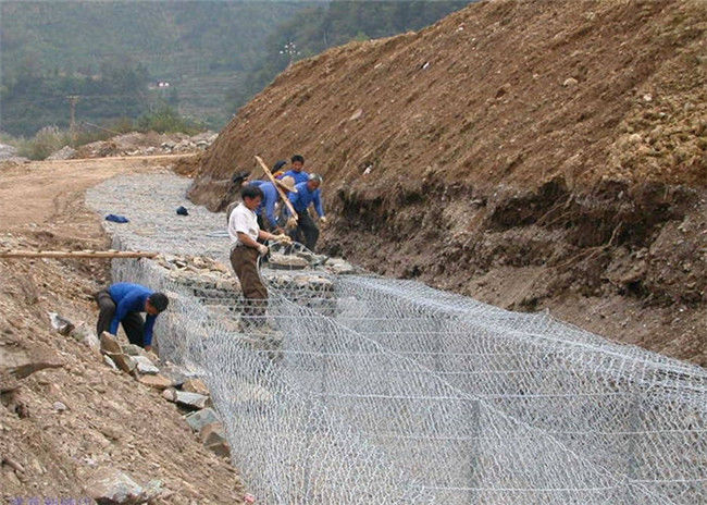 покрытый цинком камень регулирования паводковых вод Gabion коробки 270g/M2 заполнил 3m x 1m x 0.5m 2