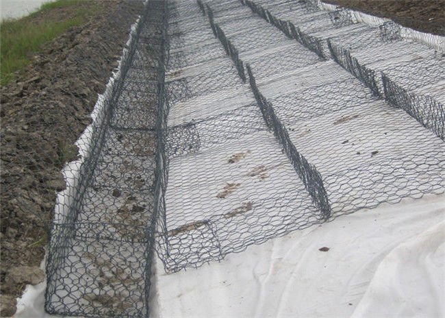 Pvc размера отверстия 2.0mm 60*80mm покрыл коробку Gabion для тюфяка обваловки реки 2