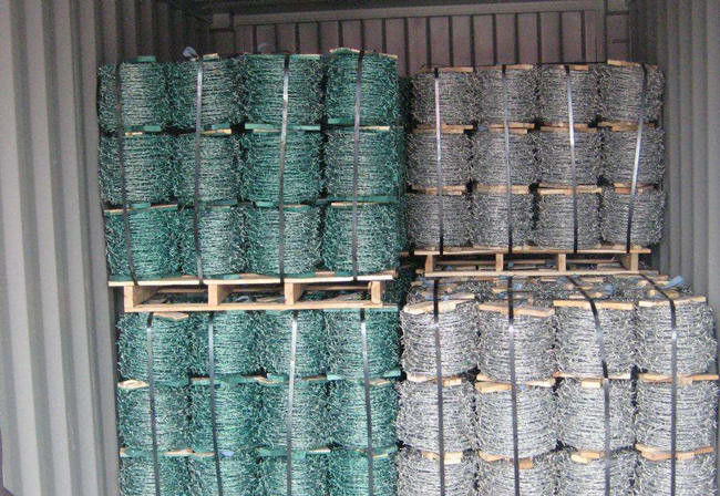 колючая проволока 7.5cm ферма и город 13x13 50kg пластиковая покрытая 2