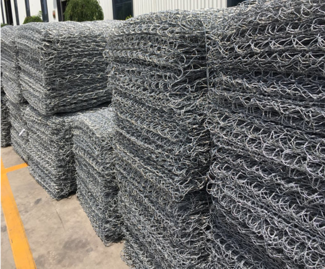 PVC 2x1x0.5m горячий окунутый гальванизированный покрыл регулирование паводковых вод зеленого цвета коробки Gabion 1